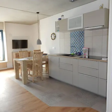 アパート Querhaus