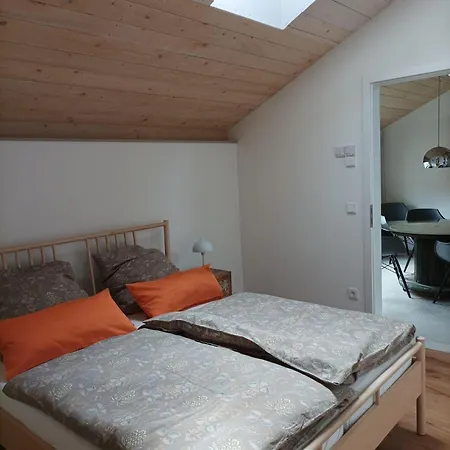 Querhaus アパート Kanzem