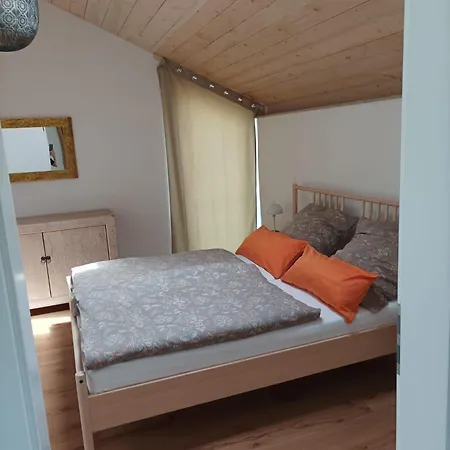 Querhaus アパート